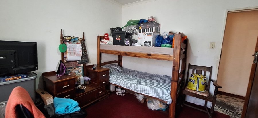 4 Bedroom Property for Sale in Grassy Park Western Cape